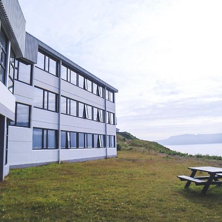 The Cliff Hotel Neskaupstadur Exterior photo